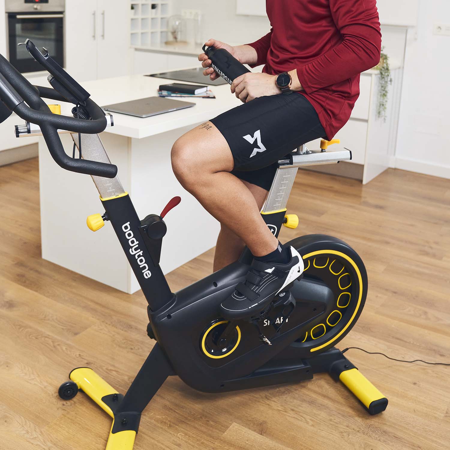 bodytone-active-bike-400-smart-v-lo-biking-reconditionn image 2