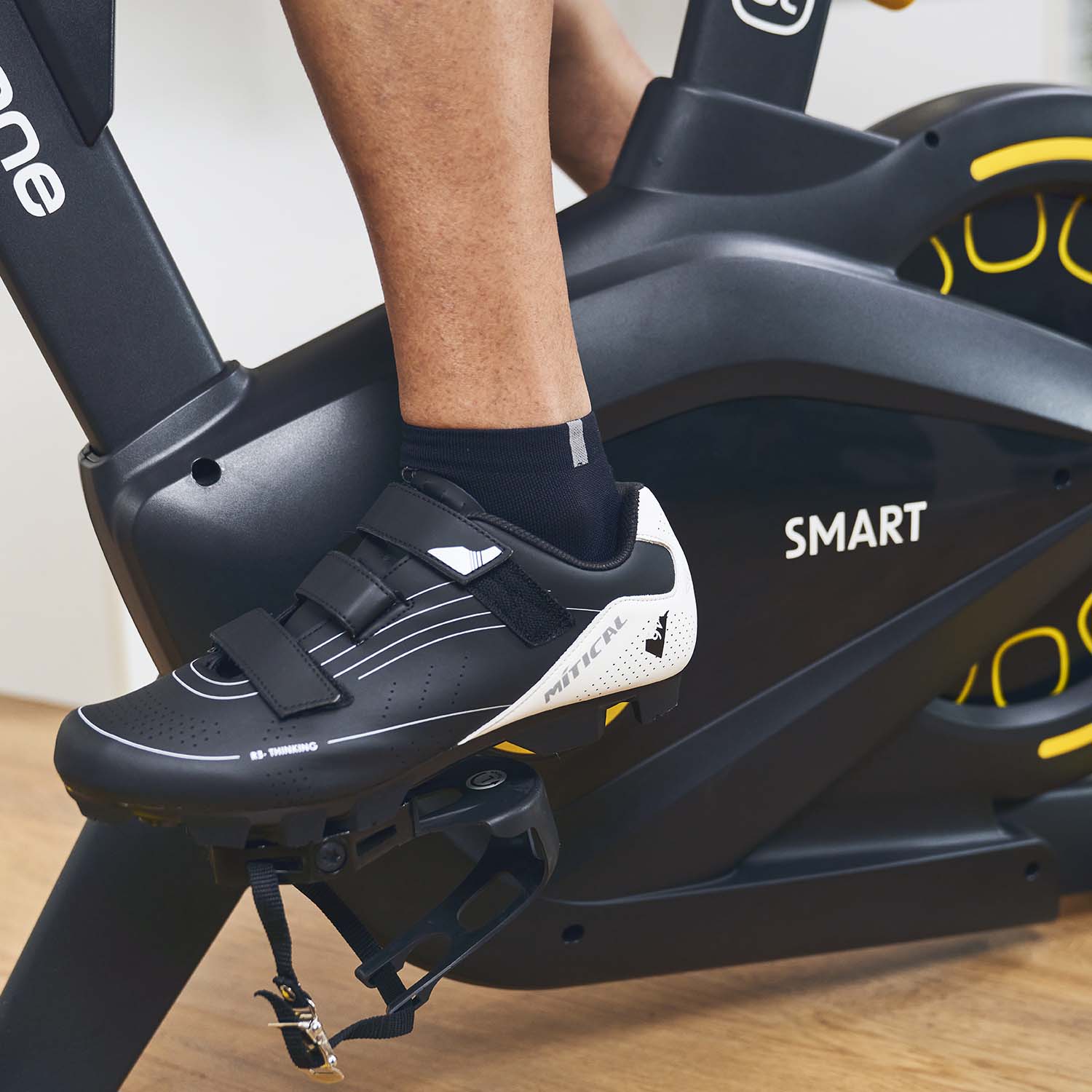 bodytone-active-bike-400-smart-v-lo-biking-reconditionn image 8