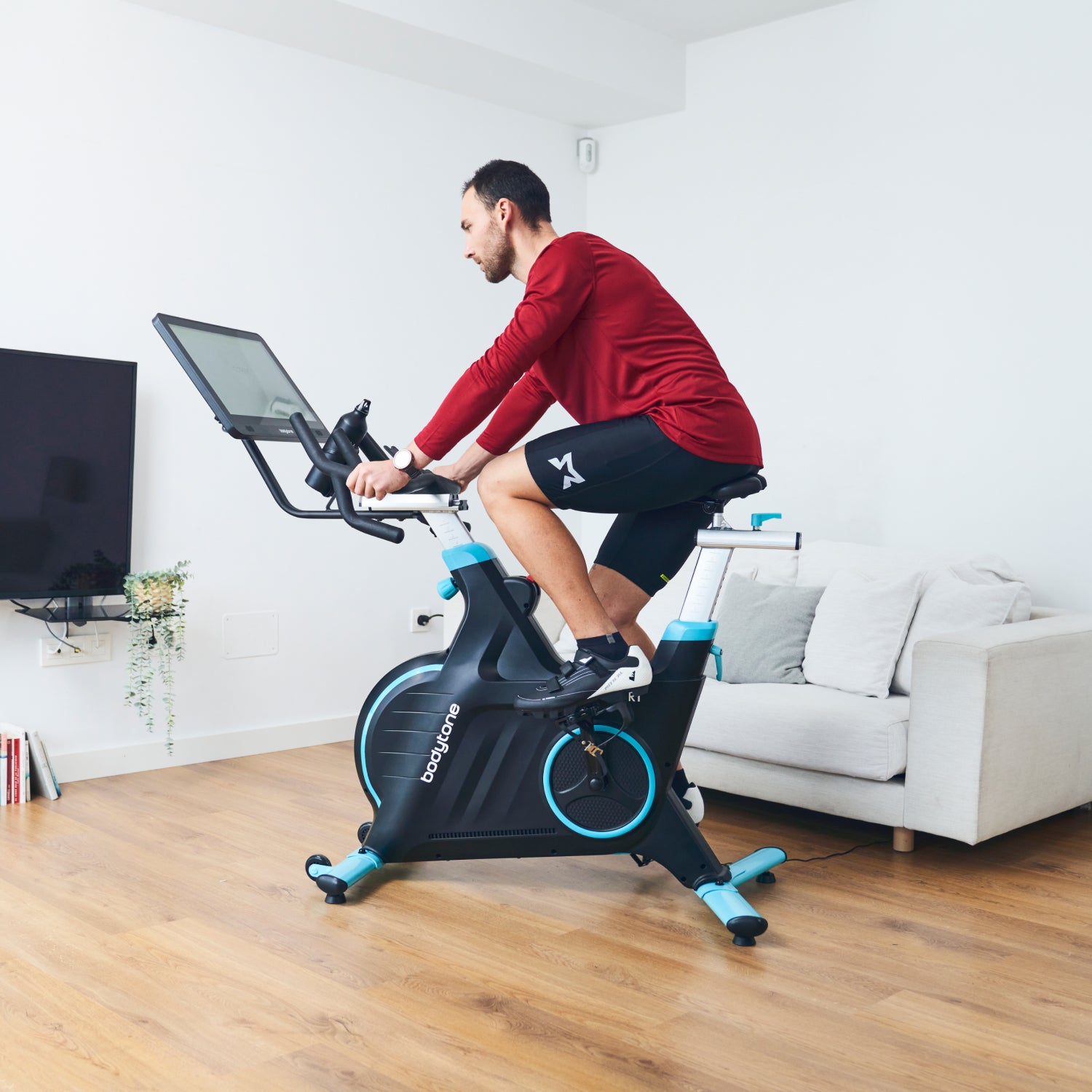 bodytone-active-bike-500-smart-screen-v-lo-indoor-reconditionn image 2