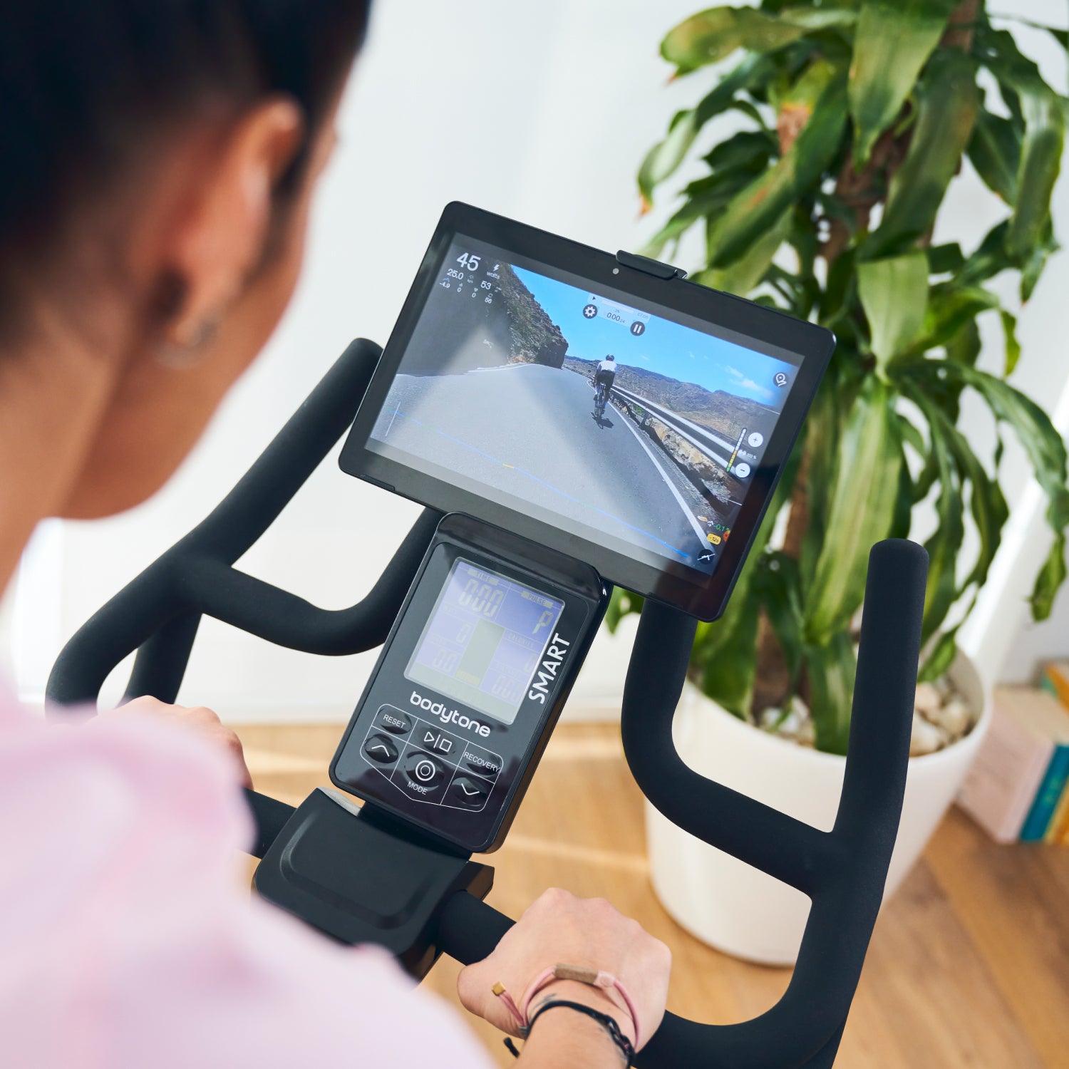 bodytone-active-bike-300-smart-v-lo-appartement-32-niveaux image 3