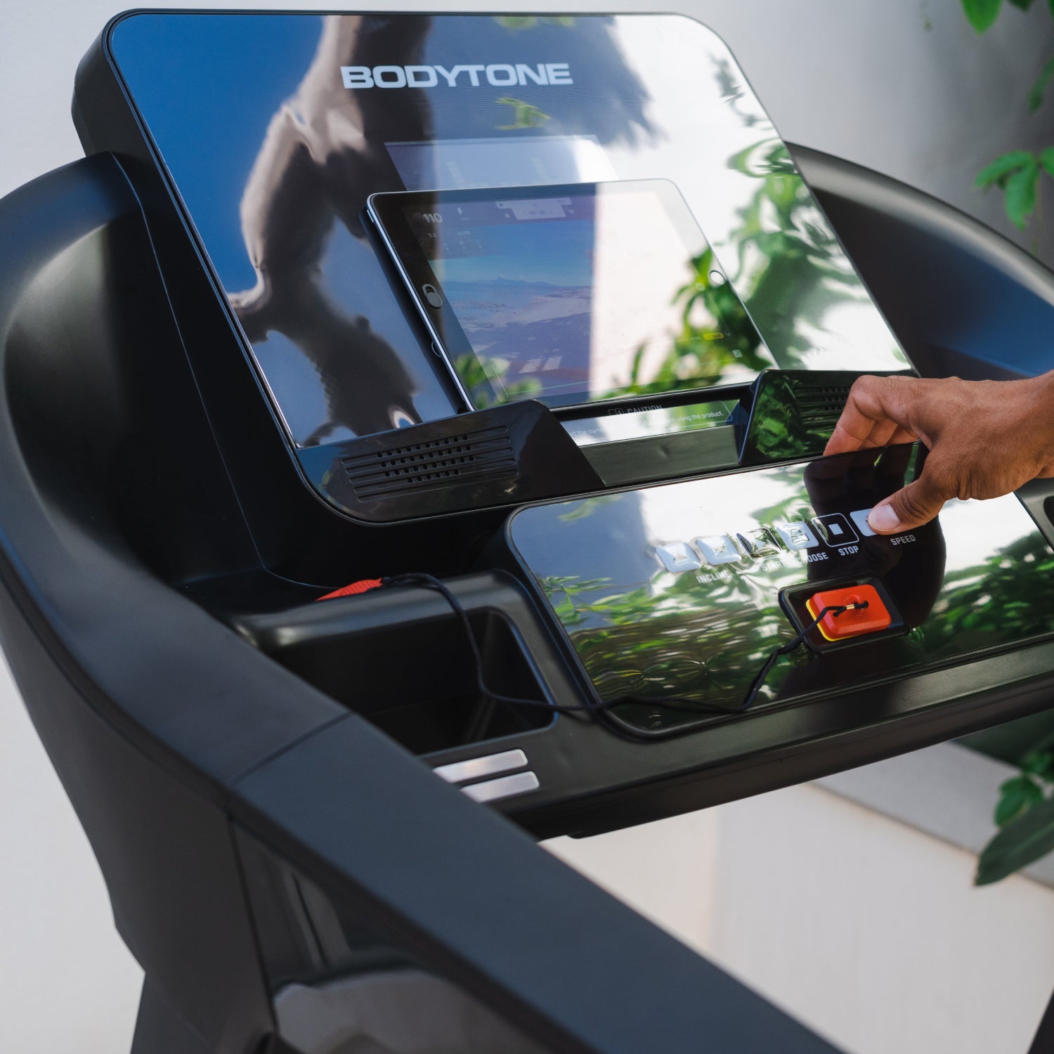 bodytone-dt21-tapis-de-course-reconditionn-4-cv-inclinaison image 5